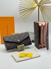 Louis Vuitton Sarah Wallet – Image 6