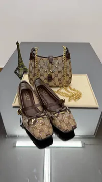 Gucci Crystal Shoes & Handbag – Image 3