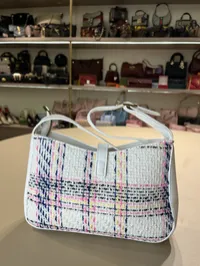 YSL LE5 - Tweed White Shoulder Bag  – Image 4