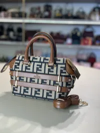 Fendi Boston Bag Camel – Image 4