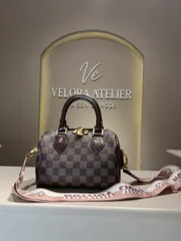 Louis Vuitton Speedy Bandouliere 20 Bag  – Image 2