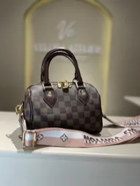 Louis Vuitton Speedy Bandouliere 20 Bag  – Image 4