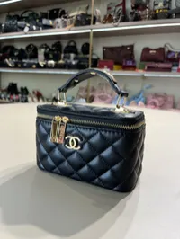 Chanel - Vanity Black & gold – Image 2