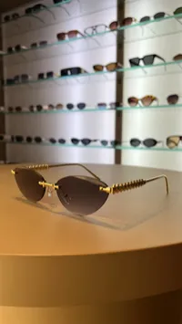 Cartier Gradient Cat Eye Rimless – Image 2