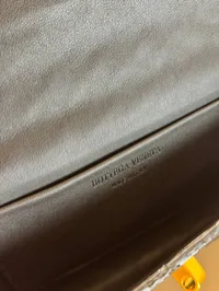 Bottega Veneta Andiamo Clutch - Black – Image 3