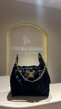 Chanel 25 Large Handbag Black & Gold – Image 1