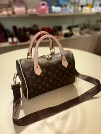 Louis Vuitton Speedy Bandouliere 25 (Classic Monogram) – Image 3