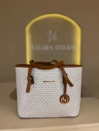 Michael Kors Quinn Large Tote Bag (White) – Image 1