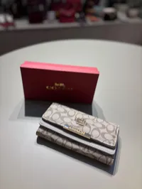 Coach wallet (Beige) – Image 4