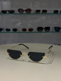 Gucci Sunglasses – Image 1