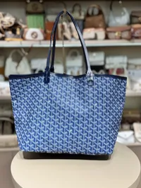 Goyard Artois MM large Navy Blue – Image 1