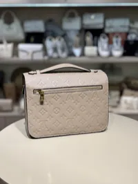 Louis Vuitton Pochette Metis – Image 6