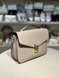Louis Vuitton Pochette Metis – Image 3