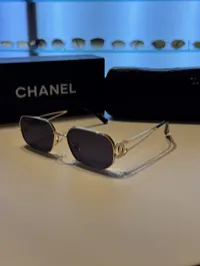 Chanel Square Sunglasses with Gold Metal – Image 4