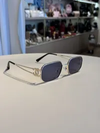 Chanel Square Sunglasses with Gold Metal – Image 9