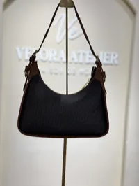 Michael Kors Jet Set Brown Bag – Image 6