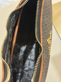 Michael Kors Jet Set Brown Bag – Image 3