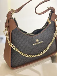 Michael Kors Jet Set Brown Bag – Image 2
