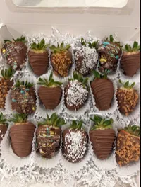 CHOCOLATE COVERED STRAWBERRIES – Image 2