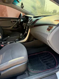 🚗HYUNDAI ELANTRA  🚩AÑO 2014 – Image 2