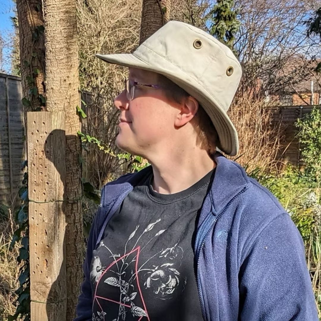 Beyond the Bee Hotel: Tubes, Stacks and Microhabitats – Image 2