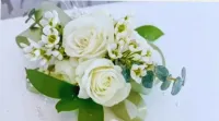 Classic White Corsage – Image 1