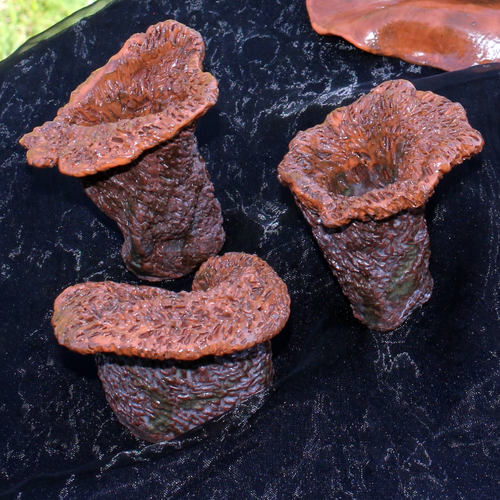 Chanterelle Candleholder Set – Image 1