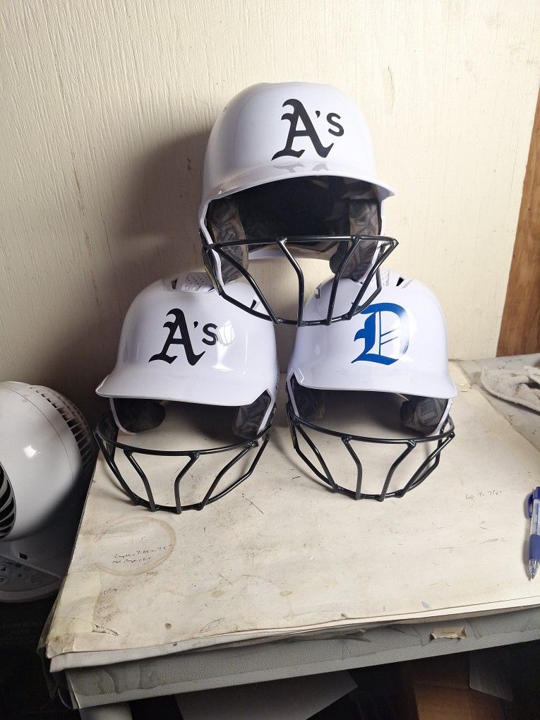 Evoshield Fastpitch Softball Helmets – Image 1