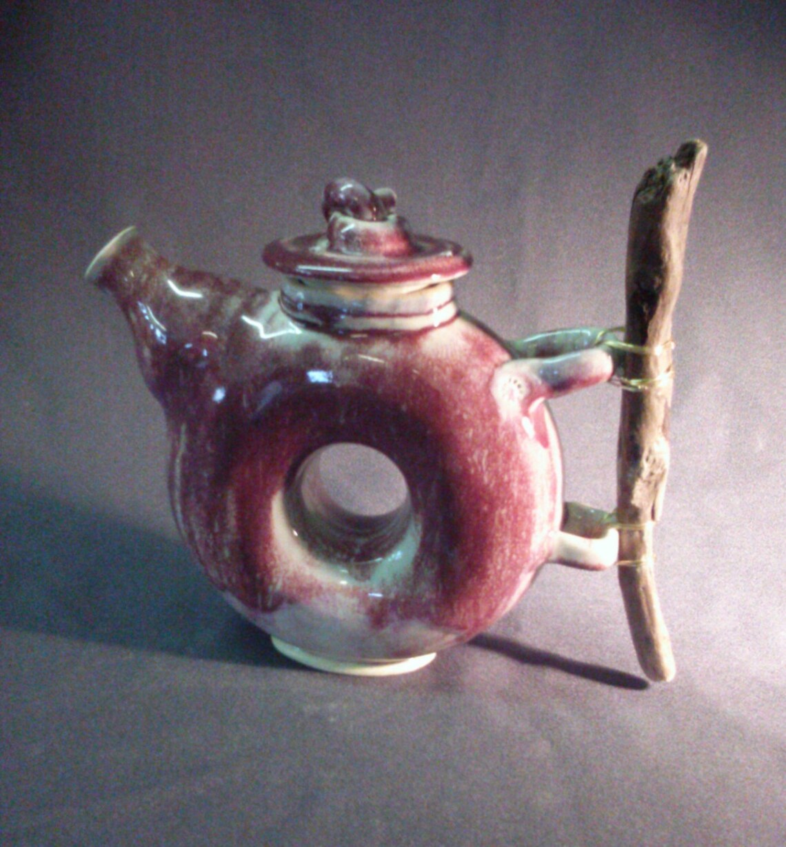 Handmade Ceramic Donut Teapot, Stoneware Pottery with Driftwood Handle – Image 2