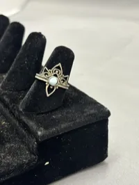 Ring- Silver Crown w/ Stone – Image 1