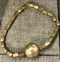 Bracelet- Gold Rectangle Beads / Large Round Bead – Image 1