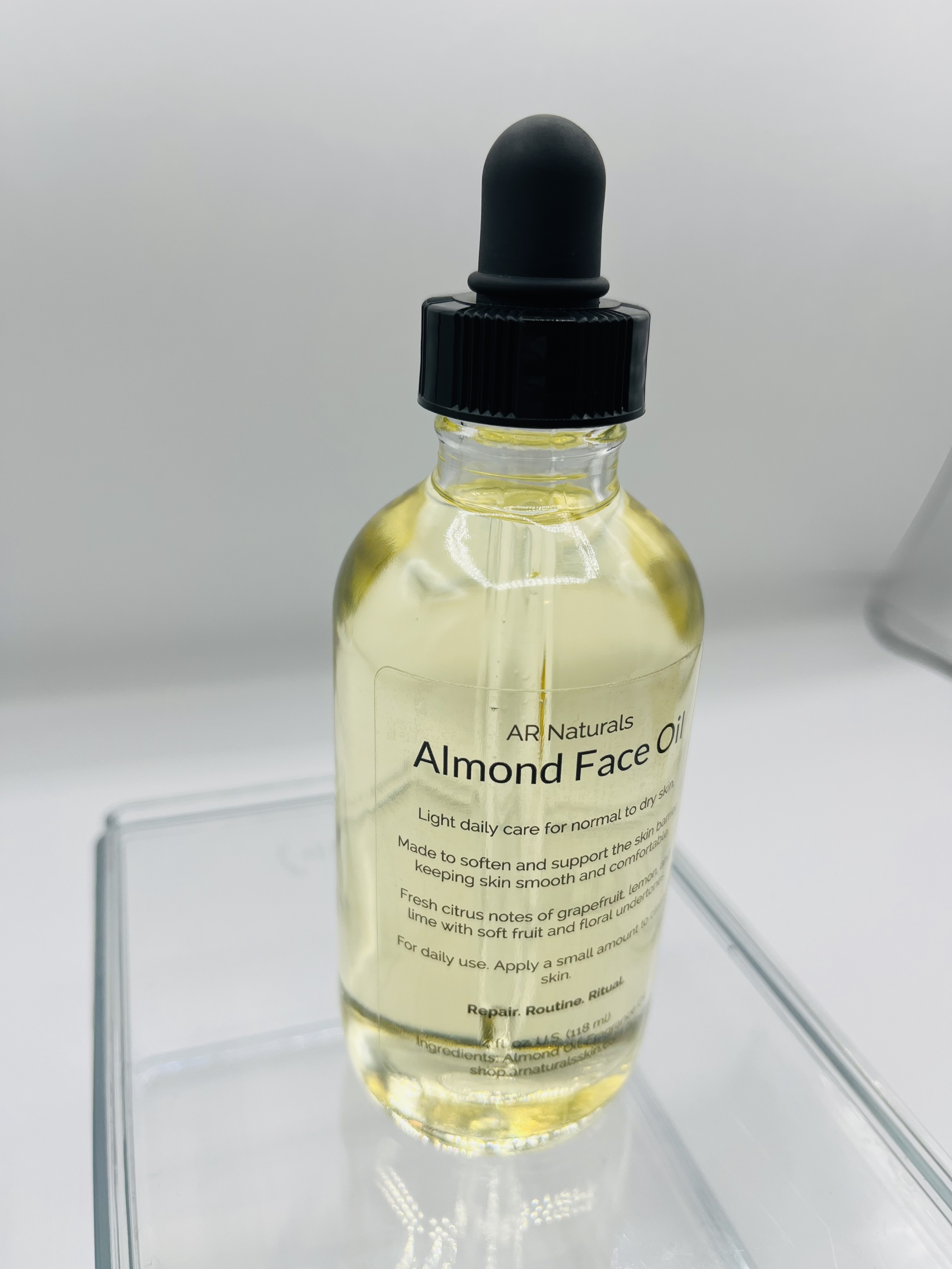 Almond Face Oil, Sensitive Skin, Lightweight Moisturizer, Barrier-Supportive, Non-Greasy – Image 3