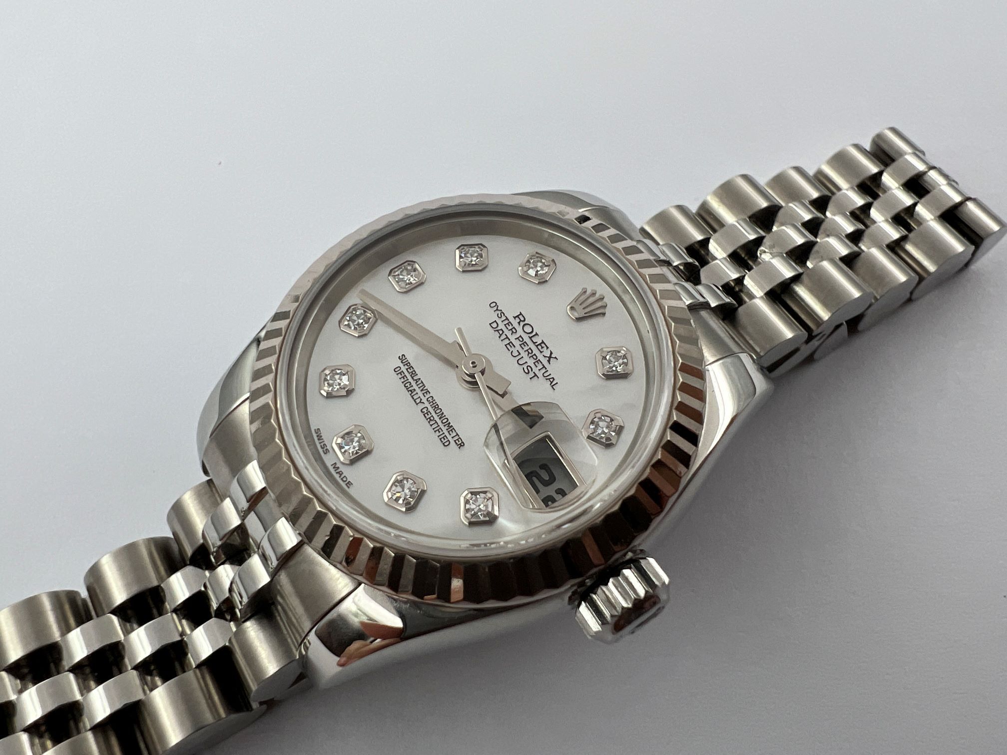 ROLEX 2005 Lady-Datejust 179174 Automatic Mother of Pearl & Diamonds Dial - 26mm – Image 2
