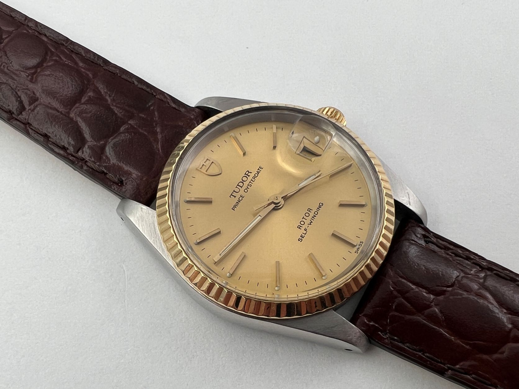 Vintage TUDOR 74033 Prince Oysterdate Automatic Date Fluted 18K Gold Bezel 34 mm – Image 3