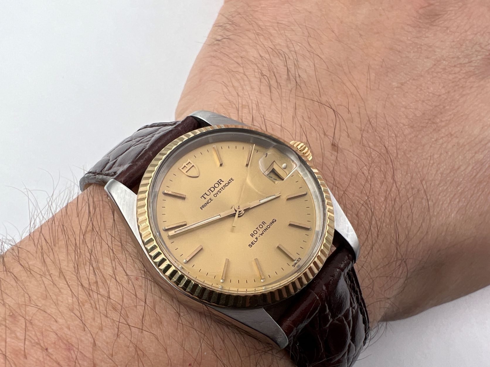 Vintage TUDOR 74033 Prince Oysterdate Automatic Date Fluted 18K Gold Bezel 34 mm – Image 1