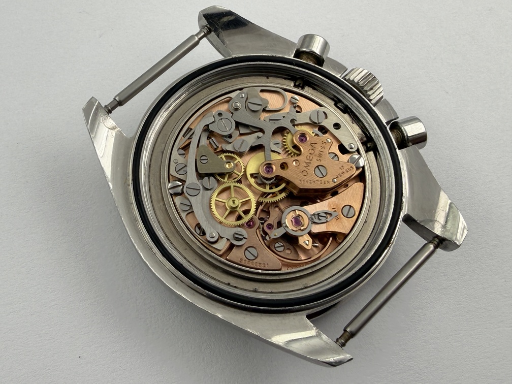 OMEGA Pre-Moon 145.022-69 ST Speedmaster Chronograph 220 Bezel Cal Ω 861 - 42 mm – Image 8