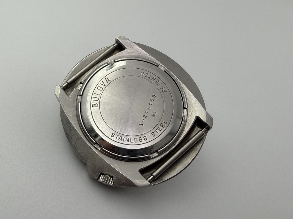 Vintage Bulova Accutron N1 "Sputnik" Safirglas Gray/Red Dial Cal 2181F - 40 mm – Image 5
