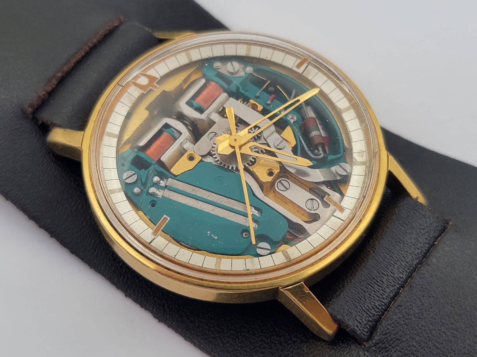 Vintage 1966 BULOVA Accutron Spaceview M6 Gold Plated 40 Microns - 35.5 mm – Image 1