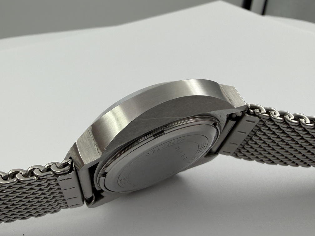 Vintage Bulova Accutron N1 "Sputnik" Safirglas Gray/Red Dial Cal 2181F - 40 mm – Image 4
