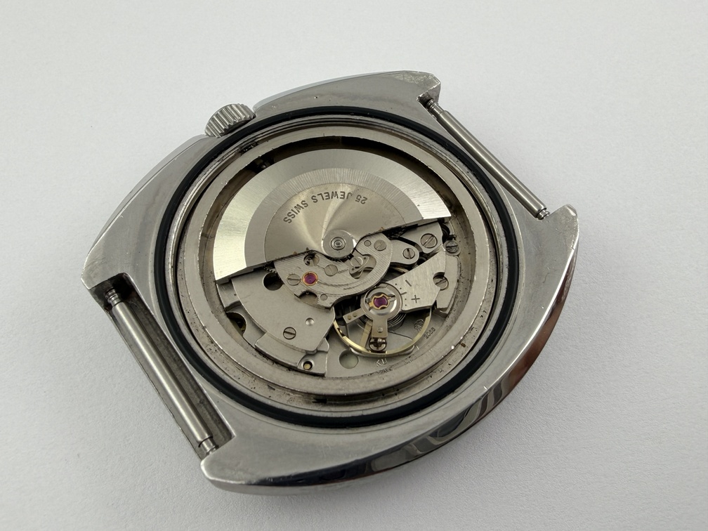 Vintage ROYCE Leadership Automatic Diver 20 ATM Cal AS 2066 Degrade Dial - 43 mm – Image 11