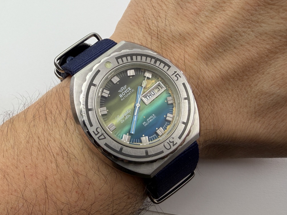 Vintage ROYCE Leadership Automatic Diver 20 ATM Cal AS 2066 Degrade Dial - 43 mm – Image 12