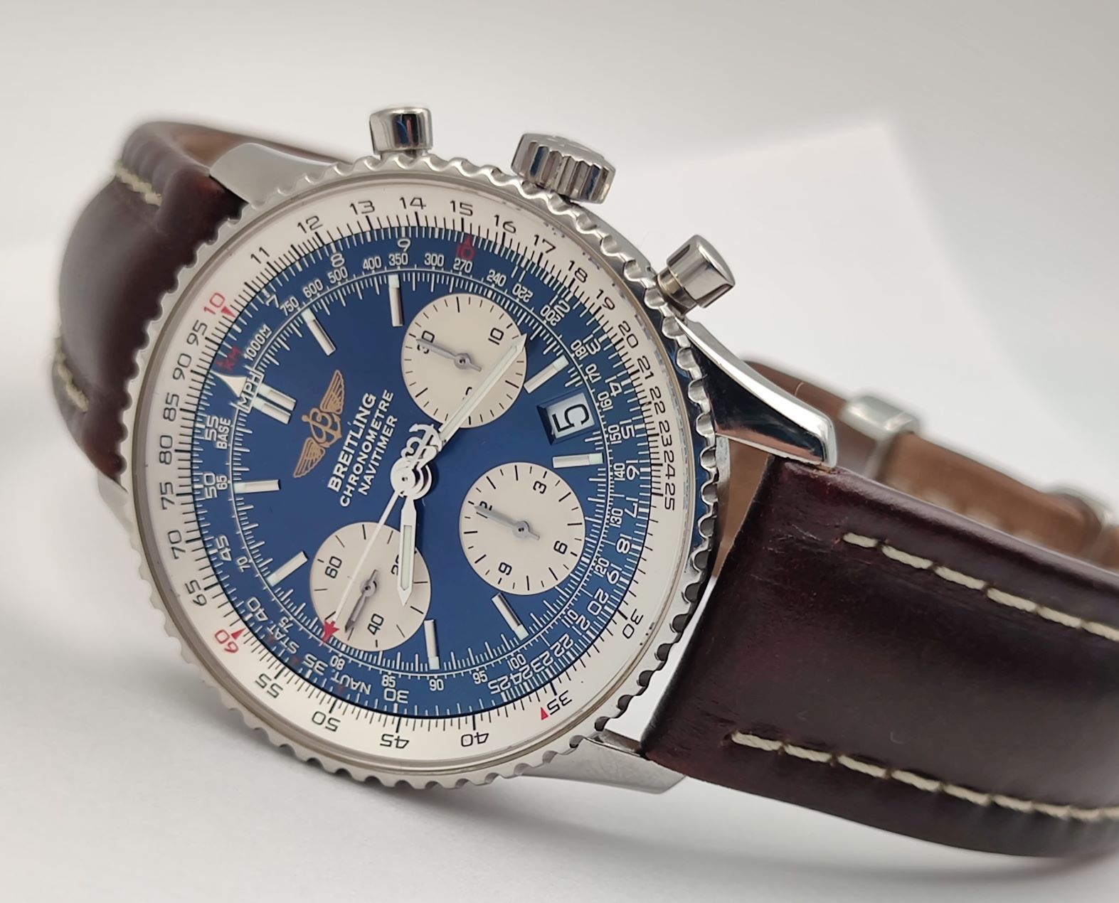 BREITLING Navitimer A23322 Reverse Panda Blue Dial Automatic Chronograph - 41 mm – Image 5