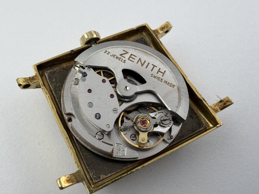 ZENITH Square "Kennedy" Tropical Dial Gold Plated Cal 2562 PC Automatic - 29 mm – Image 5