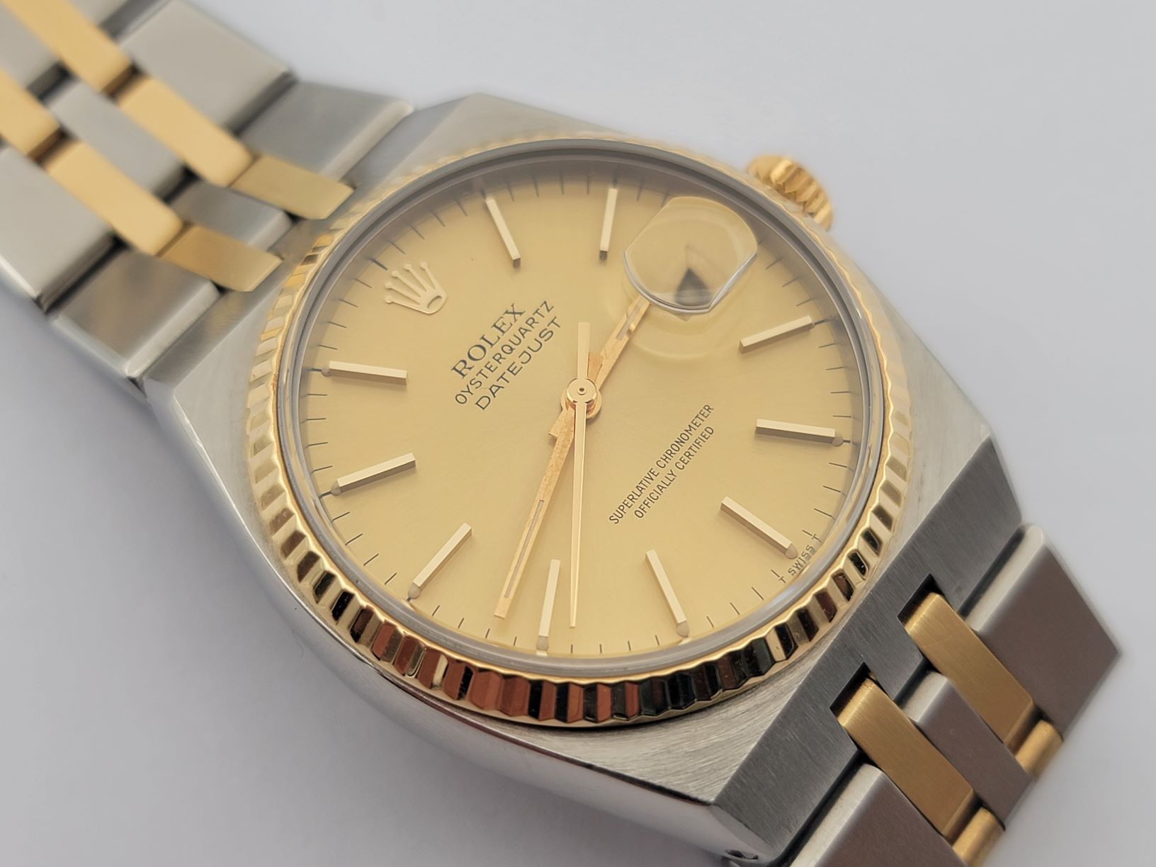Vintage ROLEX 17013 Datejust OysterQuartz 18K Gold & Steel Cal 5035 COSC - 36 mm – Image 3