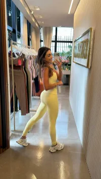 LEGGING FIORELLA CANELADO AMARELO MANTEIGA – Image 2