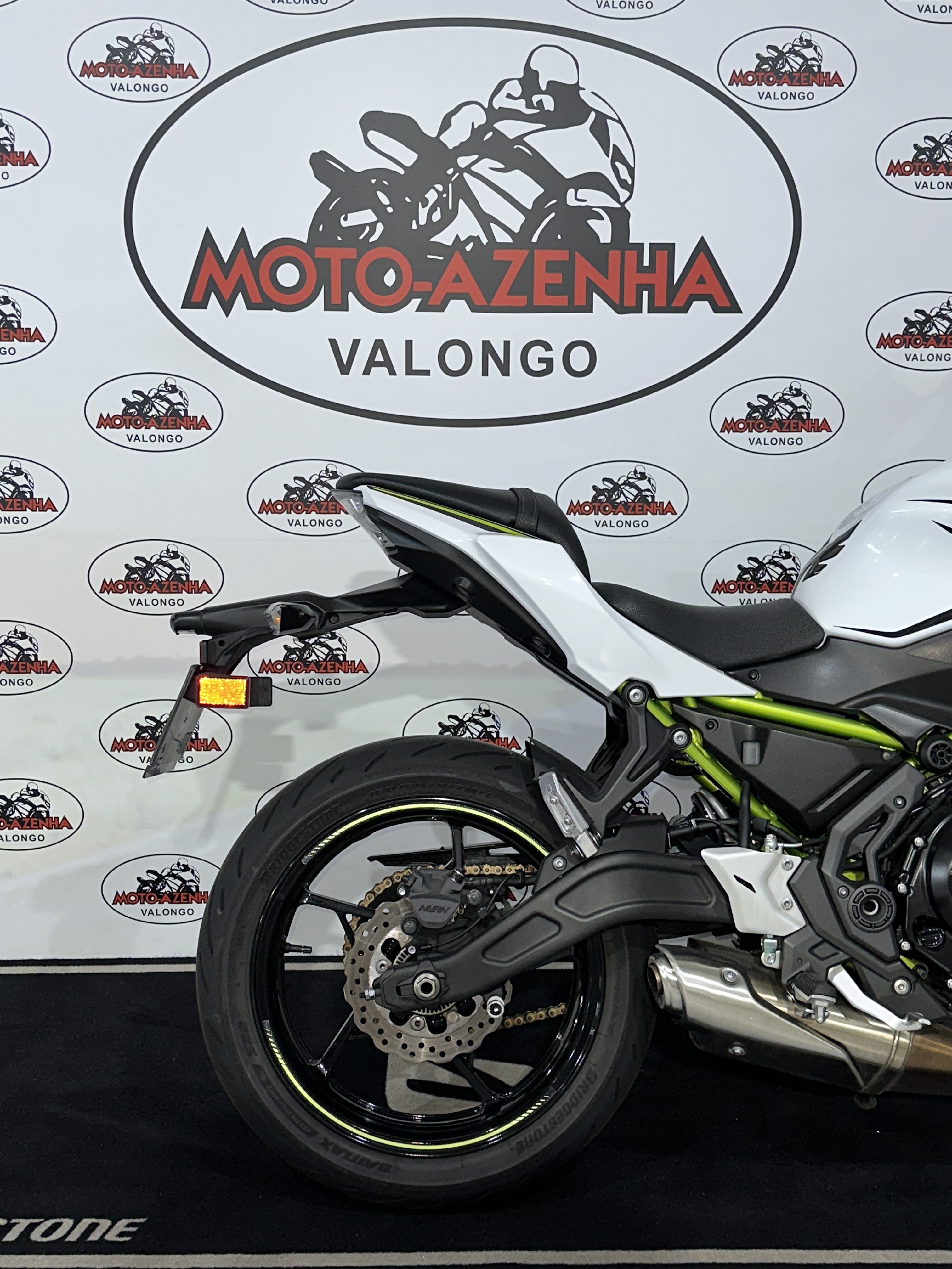 Mota Kawasaki Z650 – Imagem 13