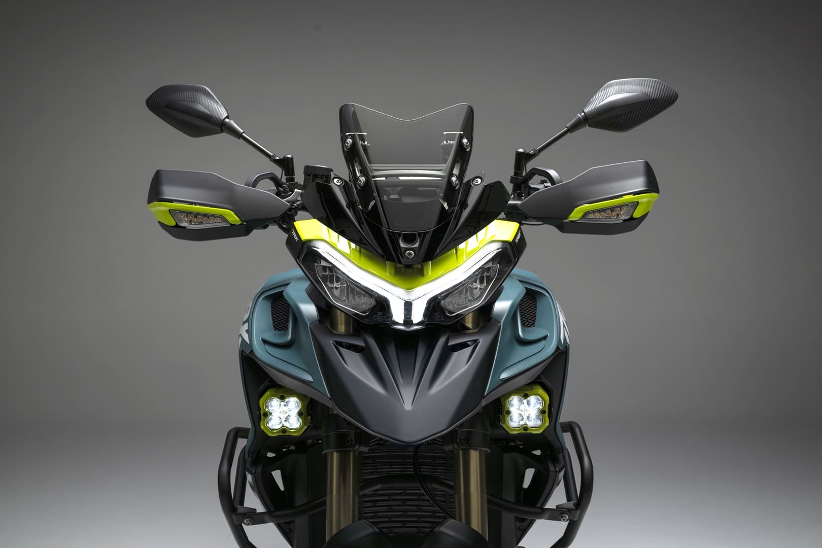 Mota Benelli TRK 902 XPLORER – Image 11
