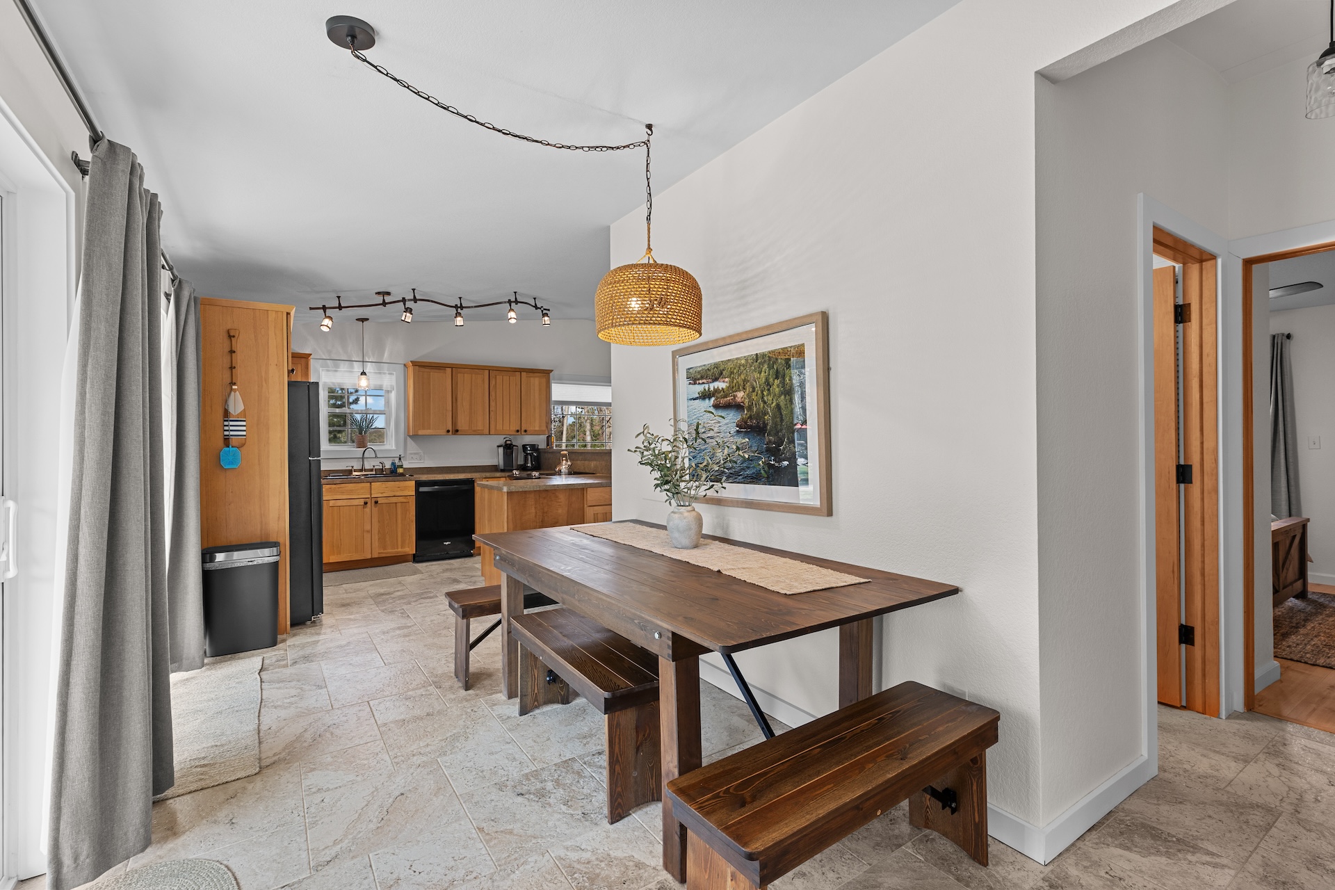 The Clubhouse: King Suite – Image 3