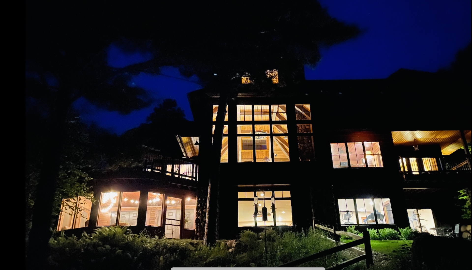 The Lodge House: Bunk Hall North  – Image 3