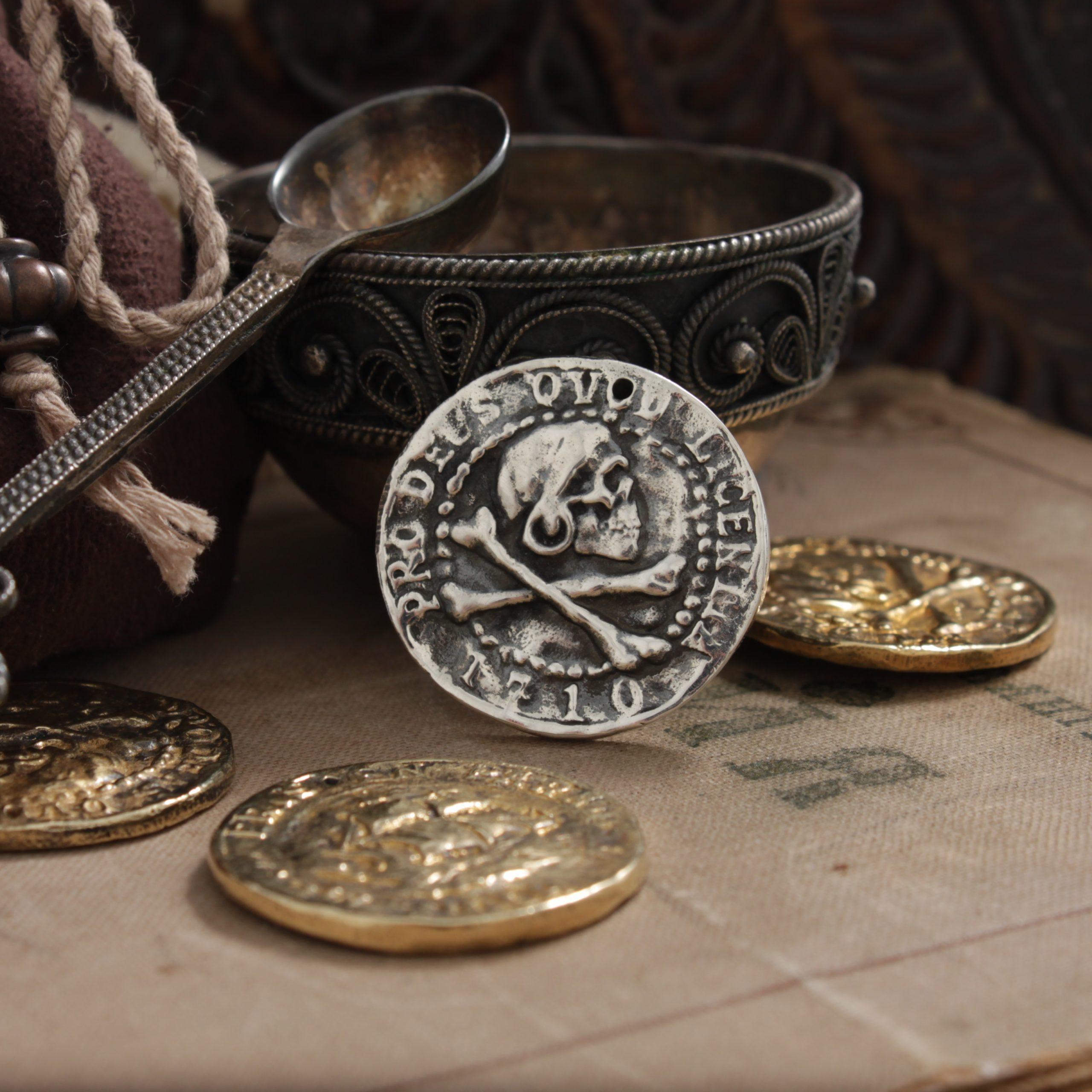 Pirate Gold Coin Collection – Image 1